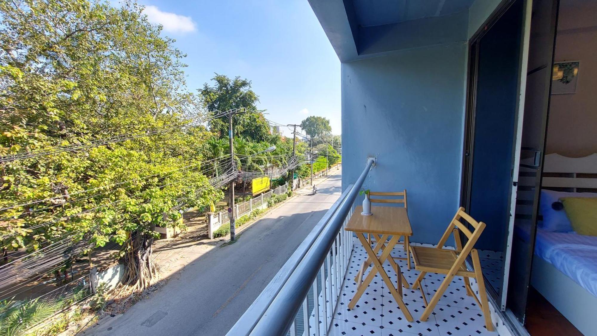 Bed and Breakfast Hello Host Чиангмай Экстерьер фото