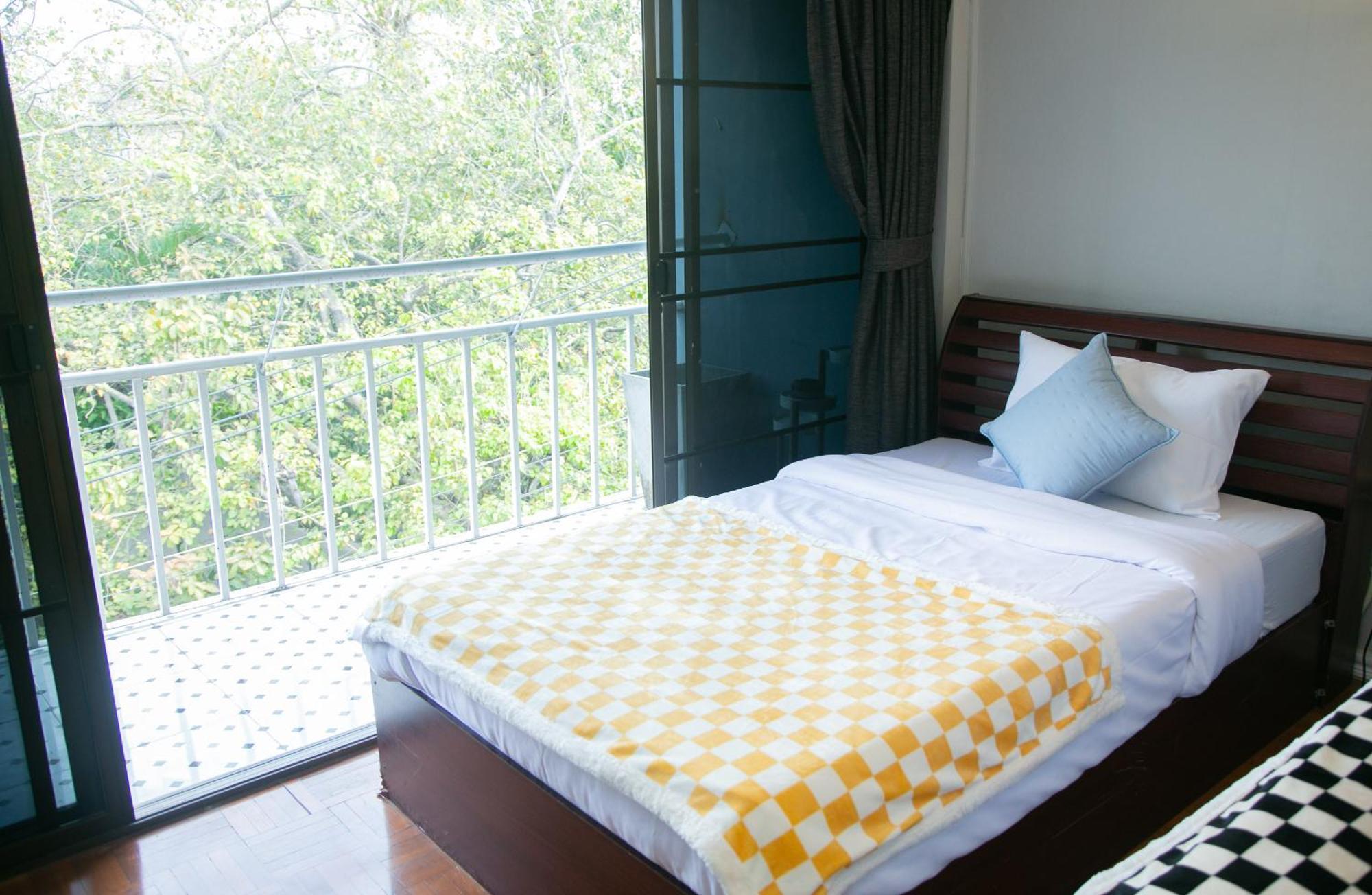 Bed and Breakfast Hello Host Чиангмай Экстерьер фото